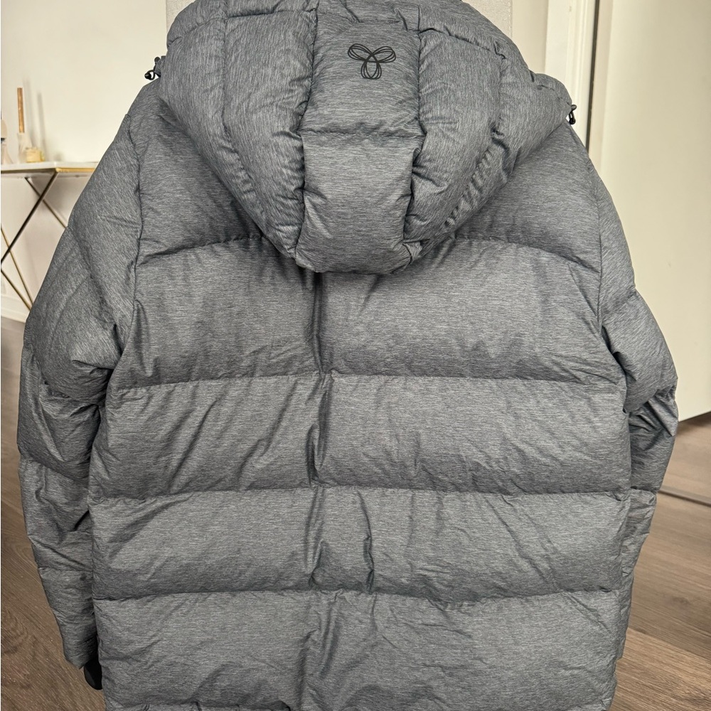 Women’s Gray Puffer Jacket - Picture 4 of 6